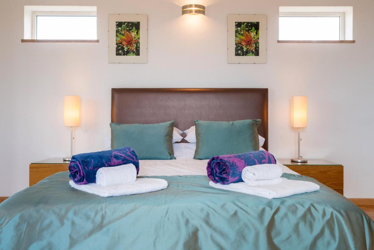 Casa Laranja Three Bedroom Villa Лоуле Екстериор снимка