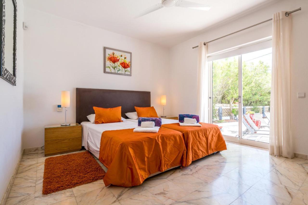 Casa Laranja Three Bedroom Villa Лоуле Екстериор снимка