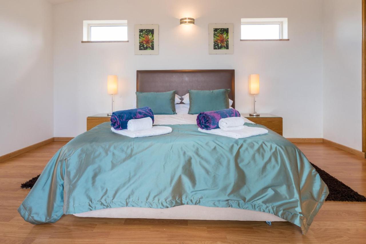 Casa Laranja Three Bedroom Villa Лоуле Екстериор снимка