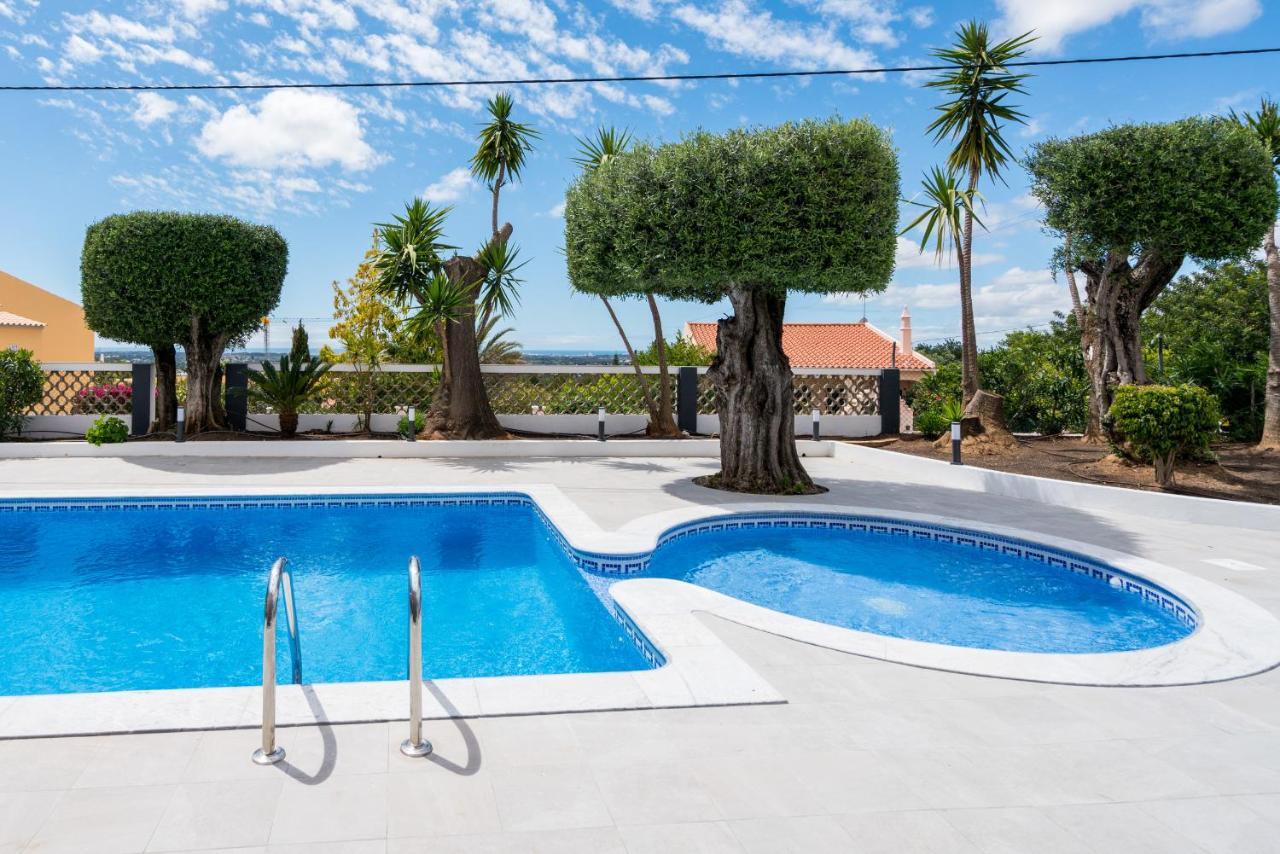 Casa Laranja Three Bedroom Villa Лоуле Екстериор снимка