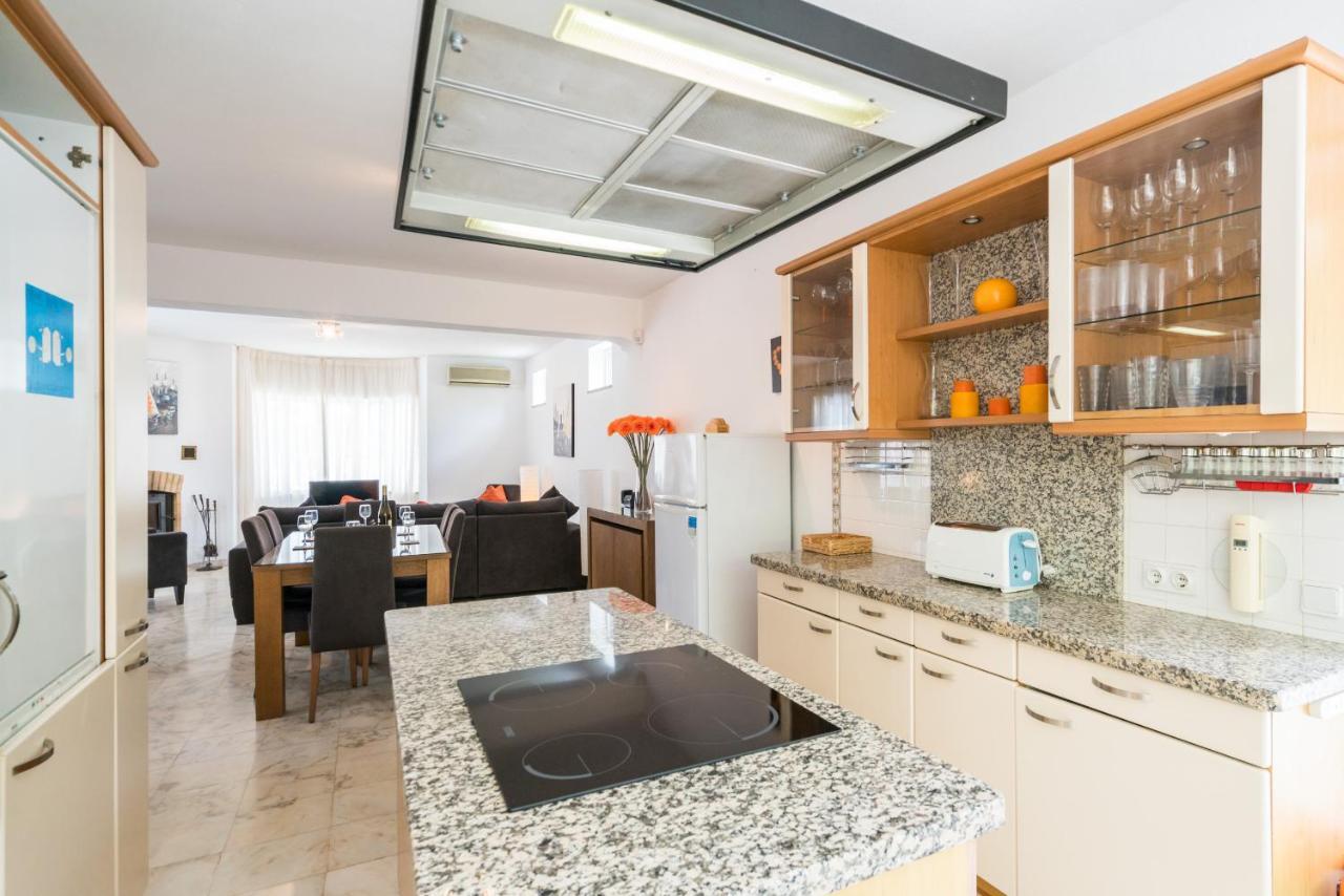 Casa Laranja Three Bedroom Villa Лоуле Екстериор снимка