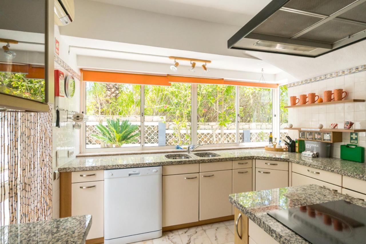 Casa Laranja Three Bedroom Villa Лоуле Екстериор снимка