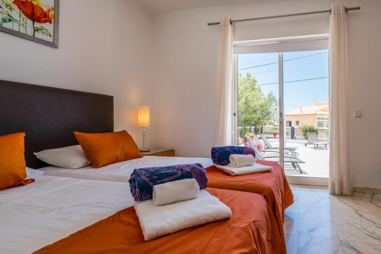 Casa Laranja Three Bedroom Villa Лоуле Екстериор снимка